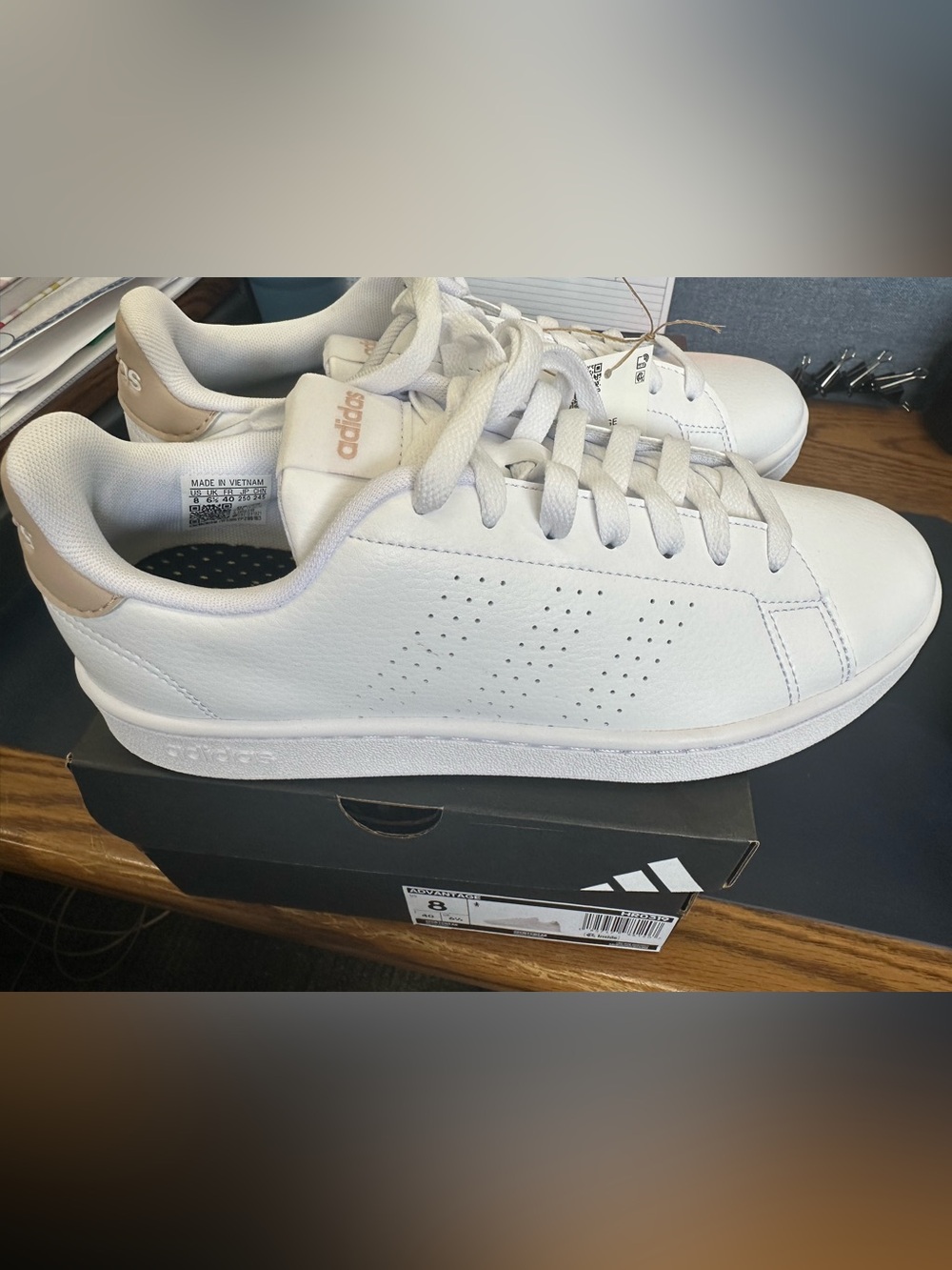 Adidas Sneakers